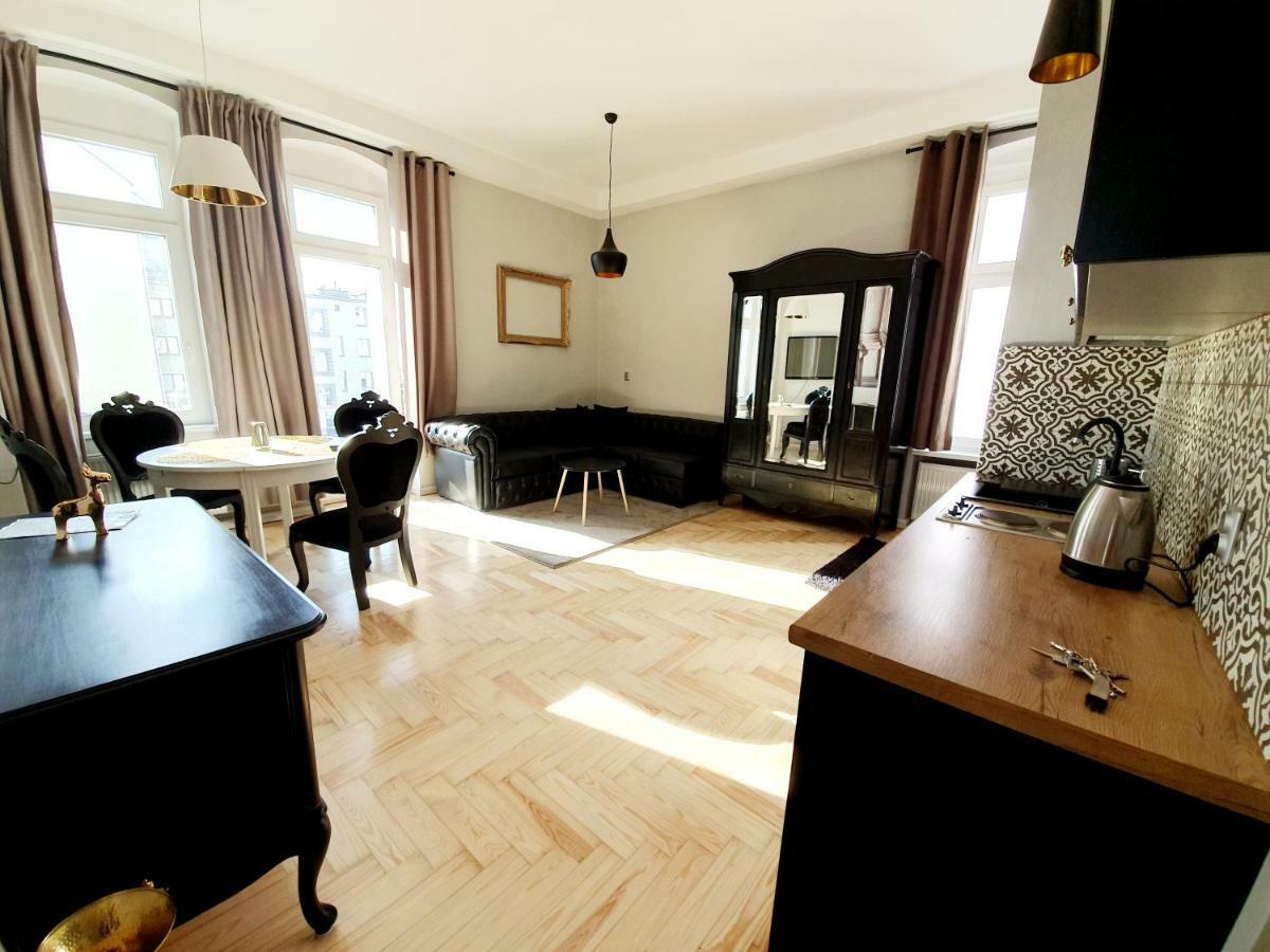 Classic - Location, Bezplatny Parking Apartment